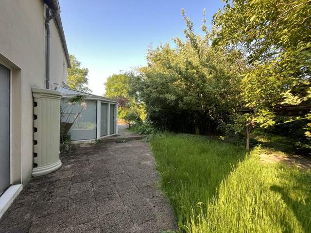 Maison 7 pièces 130 m² à Saint-Priest-la-Marche — photo du bien
