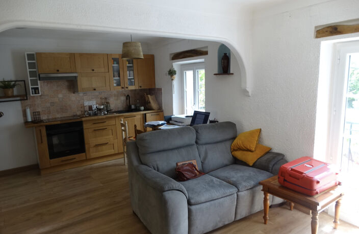 Jolie Maison en pierre implantée dans la vallée de l'Estéron — photo 2