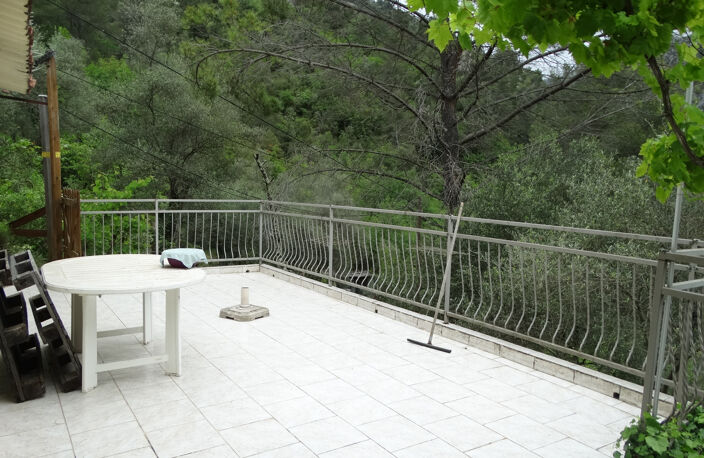 Jolie maison sise sur la commune d'Utelle (le Cros d'Utelle) — photo 2