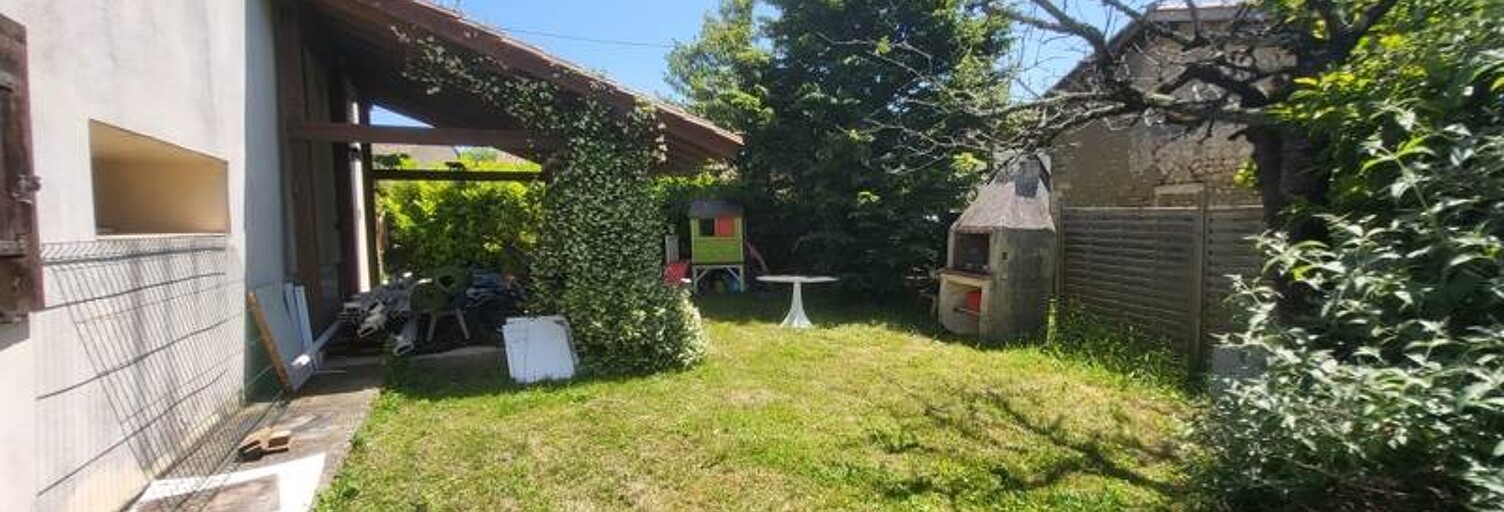Maison 6 Pièces 244 m² à vendre à Saint-Bonnet-sur-Gironde (17150)
