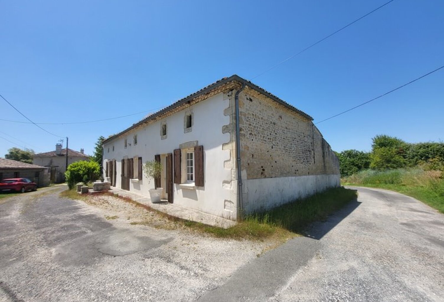 Charentaise de 6 pièces principales — photo 1