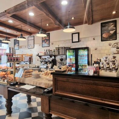 Commerce  200000 €