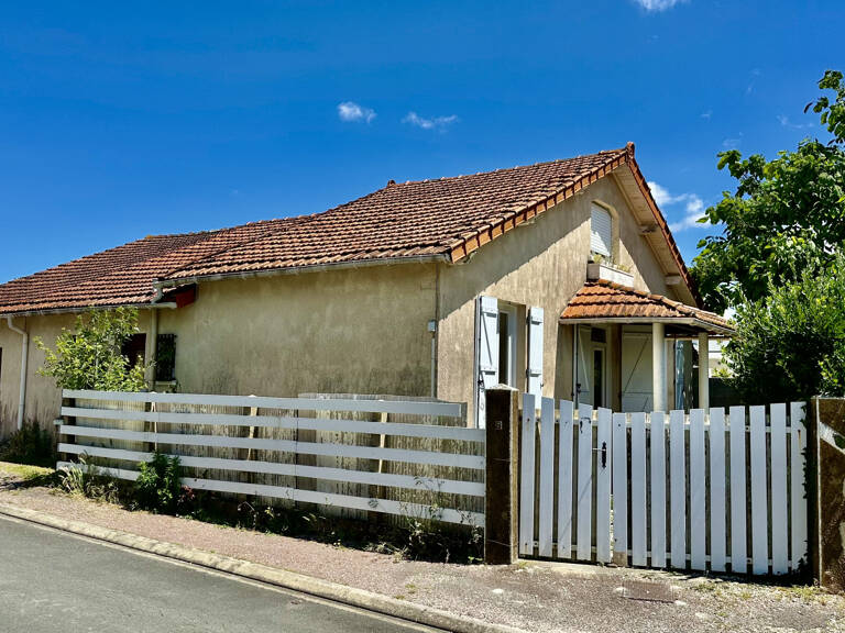 VAUX PONTAILLAC MAISON AVEC TRAVAUX AU PRIX DE 328 600 EUR HAI — photo 1