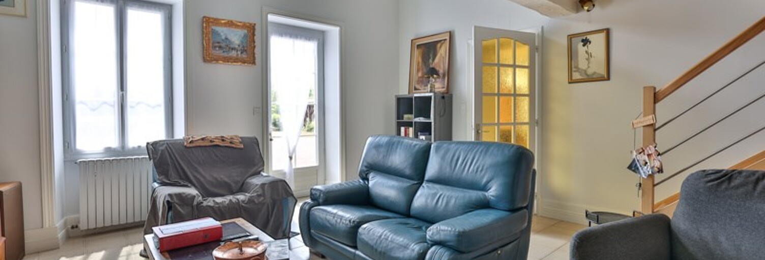 Maison 5 Pièces 131 m² à vendre à Saint-Martial-de-Vitaterne (17500)