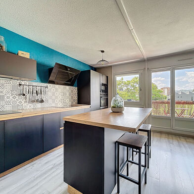 Appartement 5 pièces 199900 €