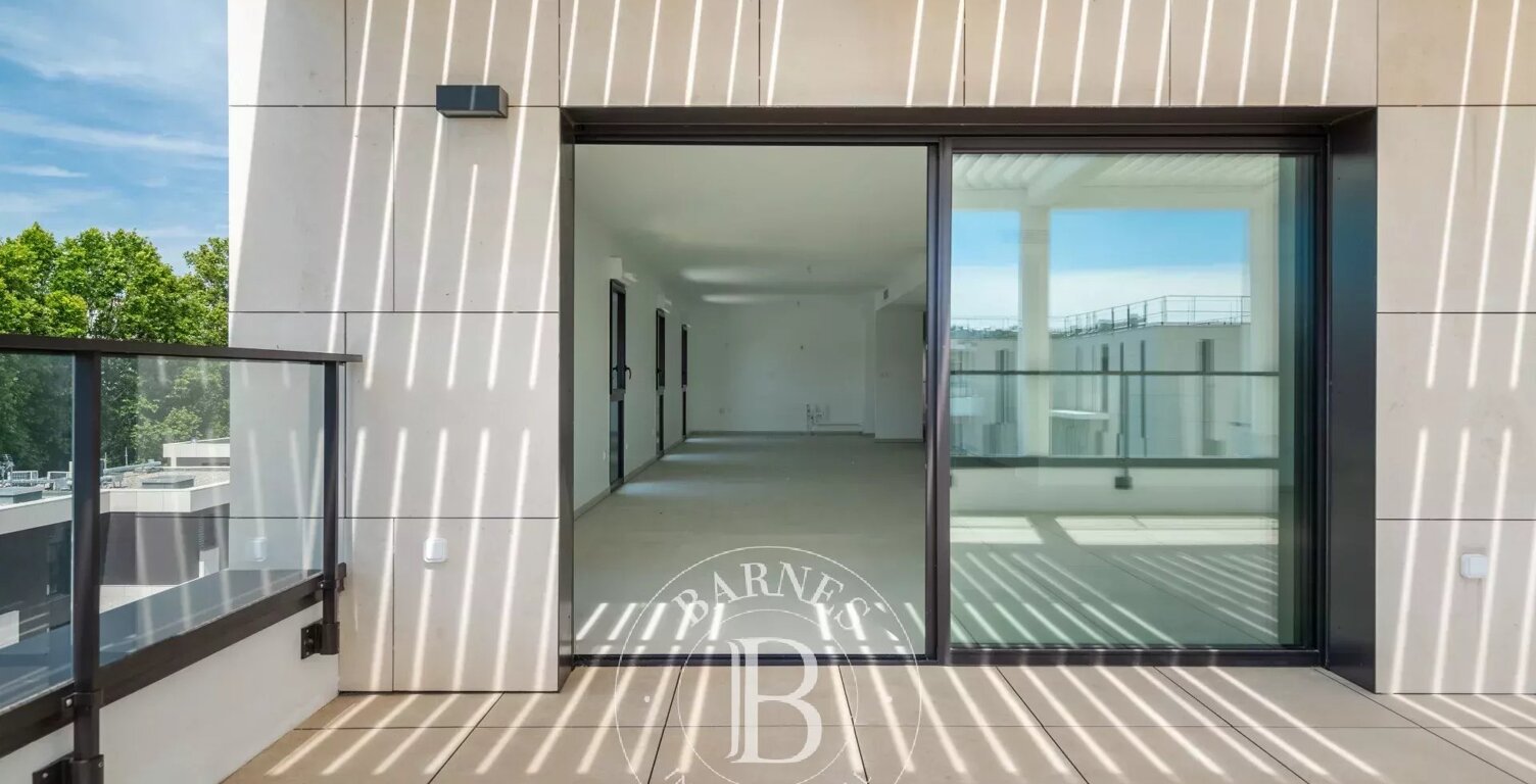 VENTE - MARSEILLE - 13008 - VIEILLE CHAPELLE - APPARTEMENT 5 PIÈ — photo 1