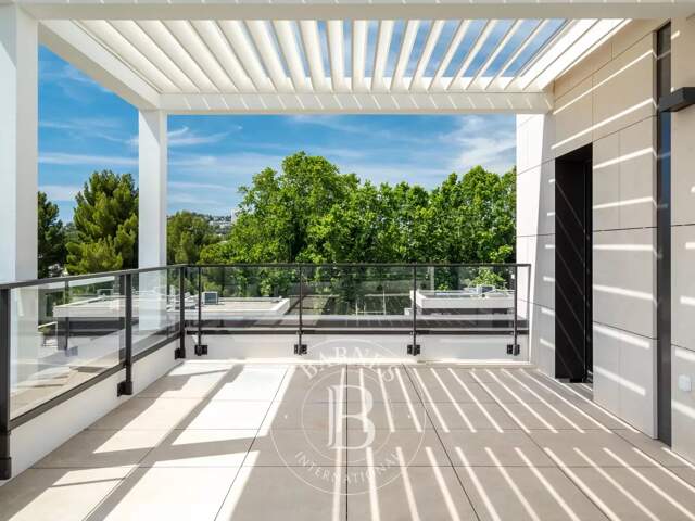 VENTE - MARSEILLE - 13008 - VIEILLE CHAPELLE - APPARTEMENT 4 PIÈ — photo du bien