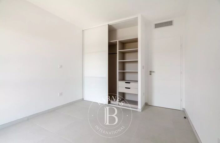 VENTE - MARSEILLE - 13008 - VIEILLE CHAPELLE - APPARTEMENT 4 PIÈ — photo 5