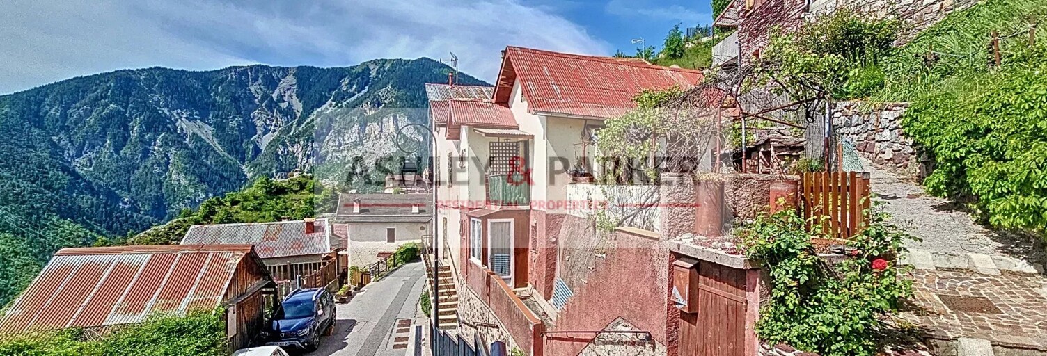 Maison 7 Pièces 170 m² à vendre à Roure (06420)