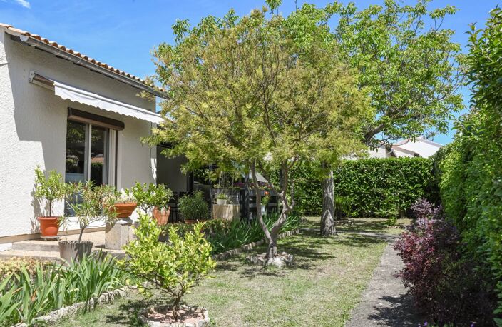 Villa spacieuse avec jardin arboré Uzès à pied — photo 3