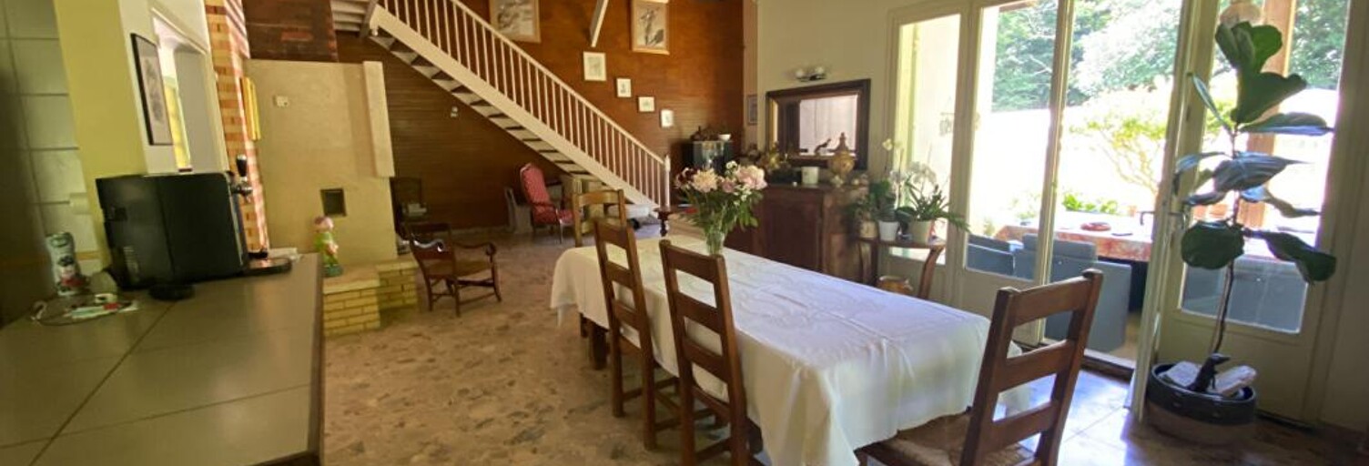 Maison 9 Pièces 330 m² à vendre à Blasimon (33540)