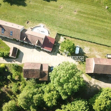 Maison 7 pièces 316500 €