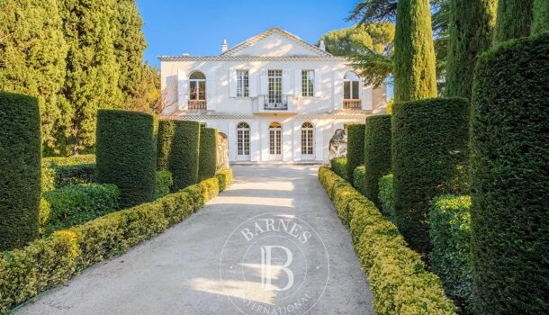 Villa / Maison 11 pièces  à vendre Marseille 12eme 13012