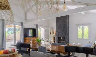 Maison 8 Pièces 191 m² à vendre à Cassis (13260)