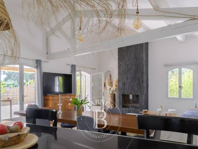 VENTE - CASSIS - VILLA - PISCINE - APPARTEMENT INDÉPENDANT. — photo 1