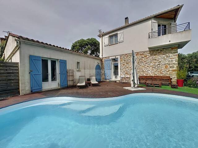 VILLA T5 avec PISCINE et studio indépendant — photo du bien
