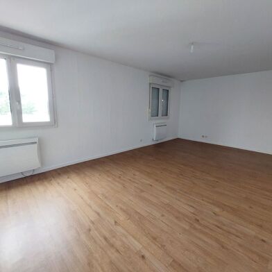 Appartement 4 pièces 80676 €