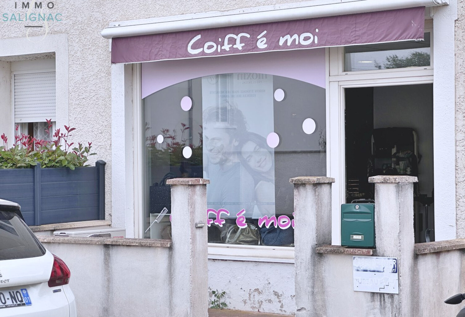 À Vendre   Local Commercial Loué à Salon de Coiffure   Bourg — photo 1