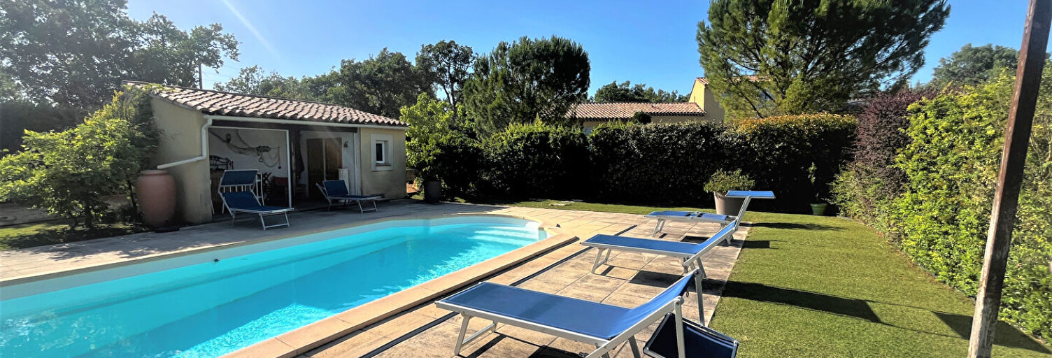 Maison 9 Pièces 318 m² à vendre à Saint-Saturnin-lès-Apt (84490)