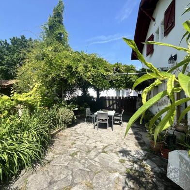 Maison 5 pièces 599700 €