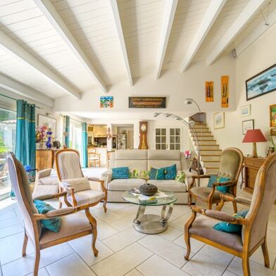 Maison 7 pièces 1335000 €