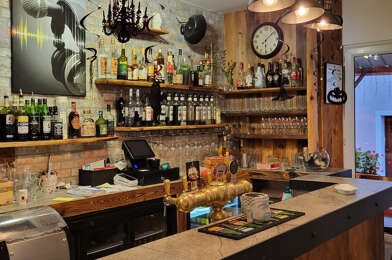 Commerce  198000 €