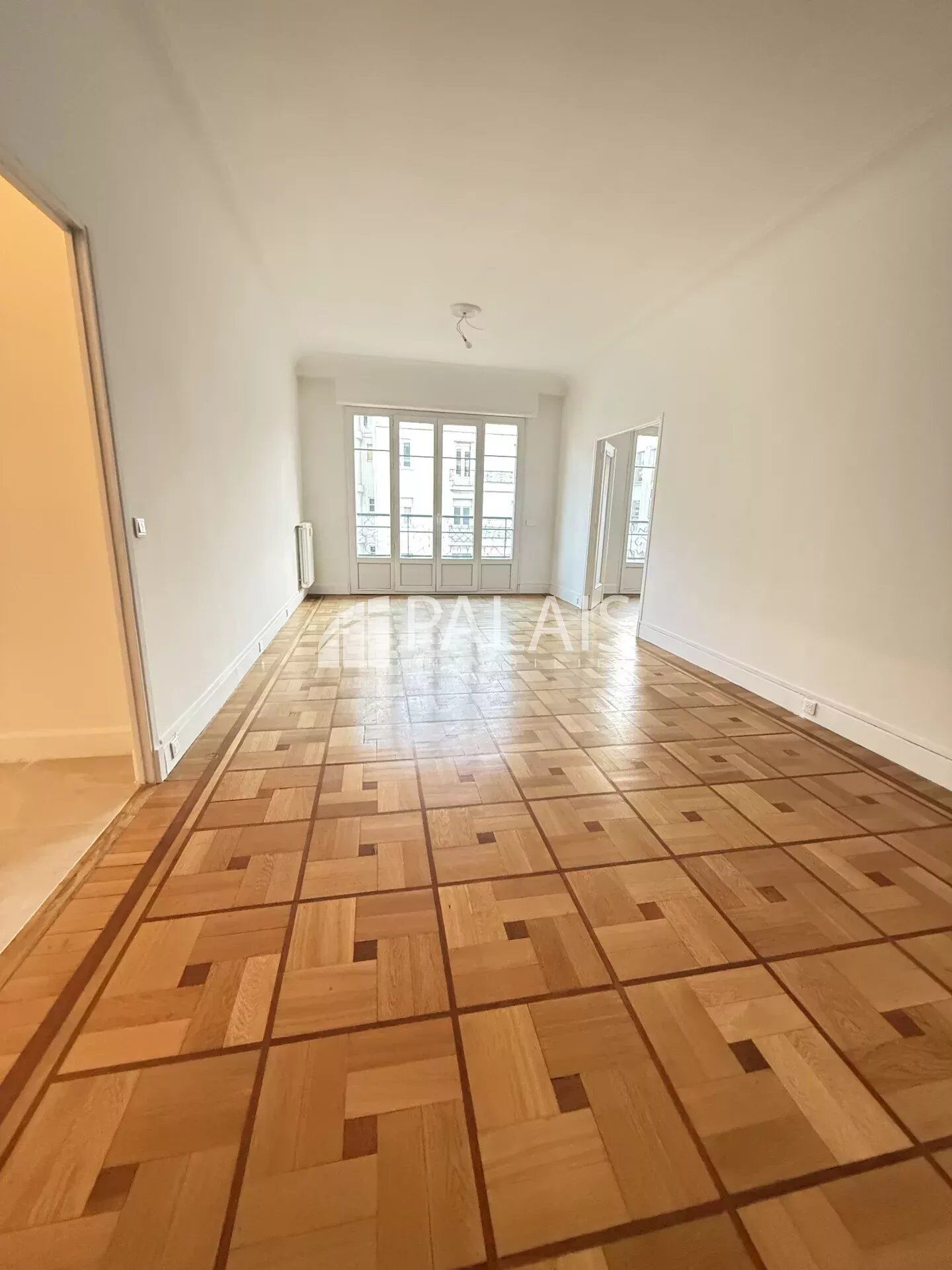 Image d'un appartement 3 pièces, 87 m² à louer à nice (06000) à 2150€ à nice (06000)
