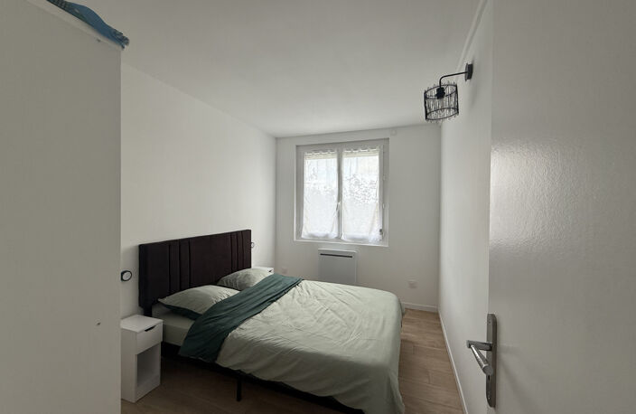 Appartement  T4 Meublé - Carbon Blanc — photo 3