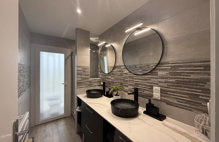 Appartement  T4 Meublé - Carbon Blanc — photo 4