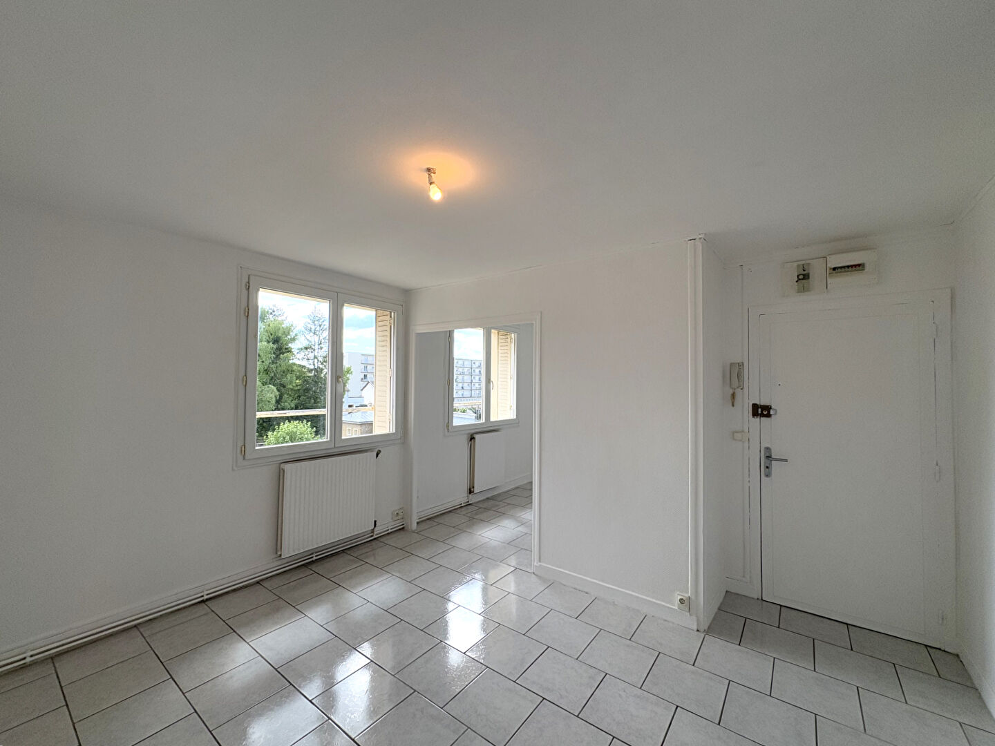 Appartement 1 pièces  à louer Charleville-Mézières 08000