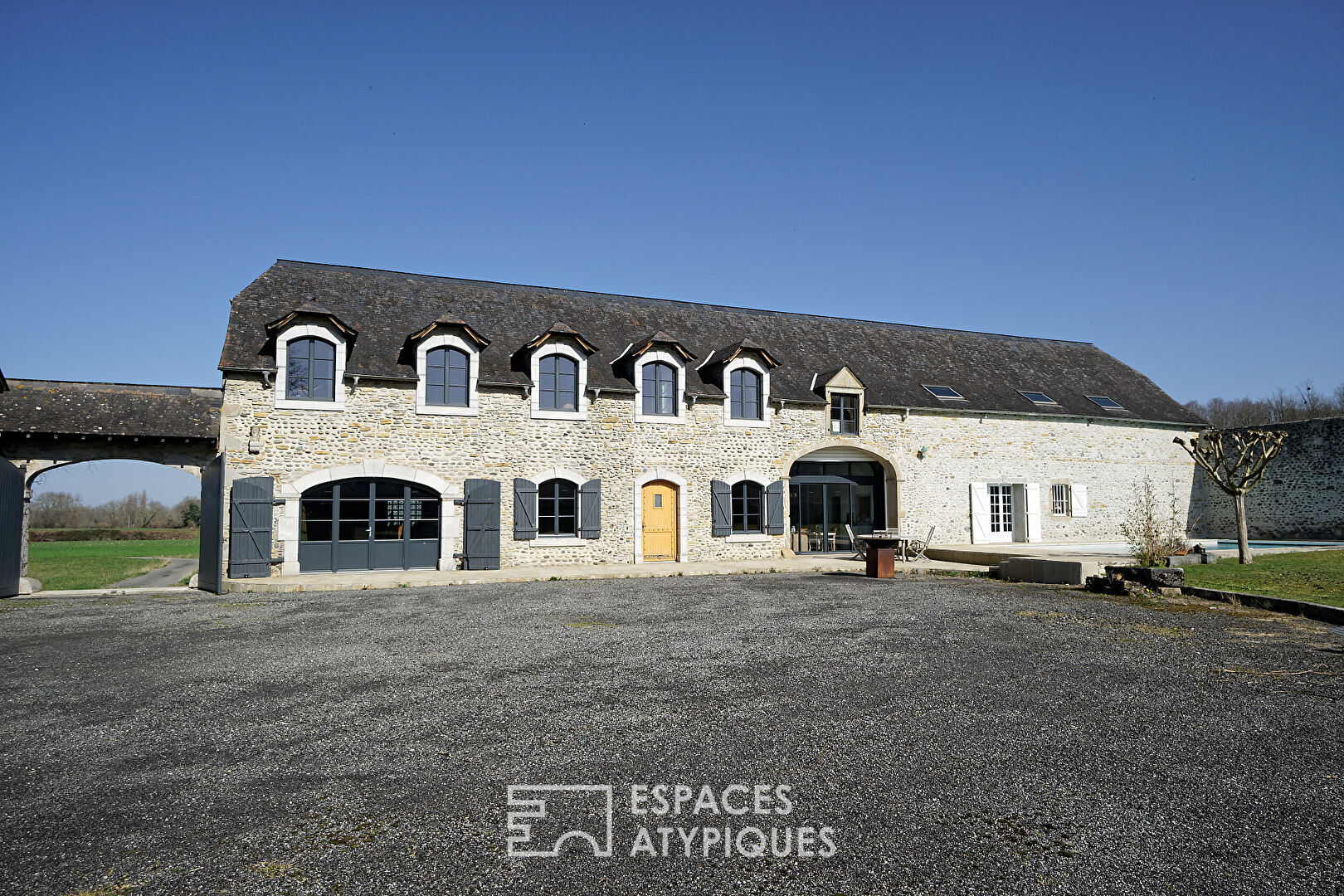 Villa / Maison  T11 à vendre Igon 64800
