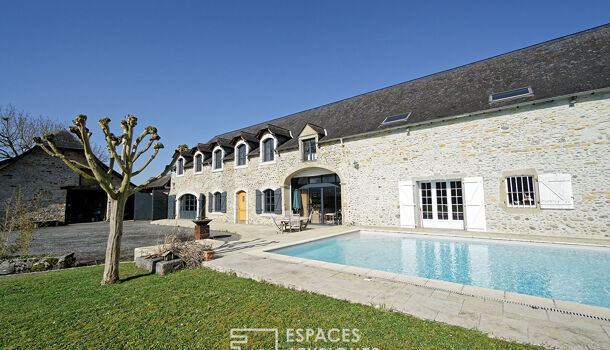 Villa / Maison 11 pièces  à vendre Igon 64800