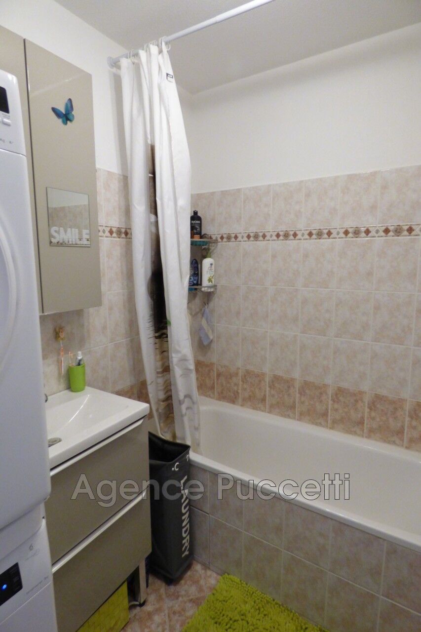 Image d'un appartement 3 pièces, 62 m² à louer à vence (06140) à 1085€ à vence (06140)