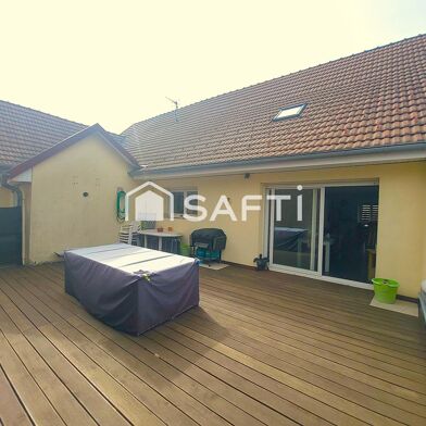 Appartement 6 pièces 167000 €