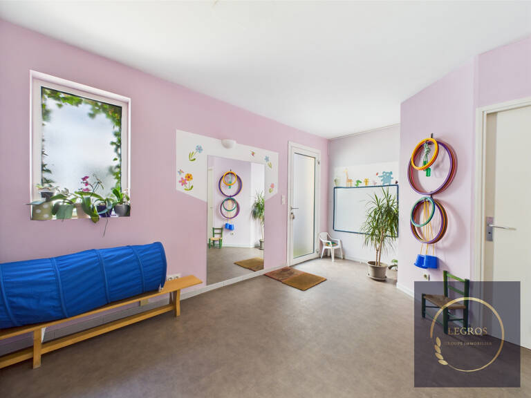 10 % rentabilité Locaux commerciaux à vendre sur artère prin — photo 1