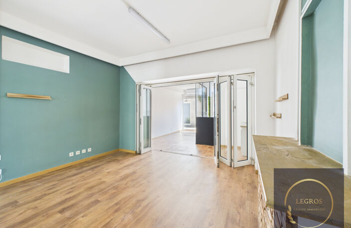 10 % rentabilité Locaux commerciaux à vendre sur artère prin — photo 5