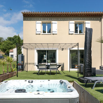 Maison 4 pièces 518000 €