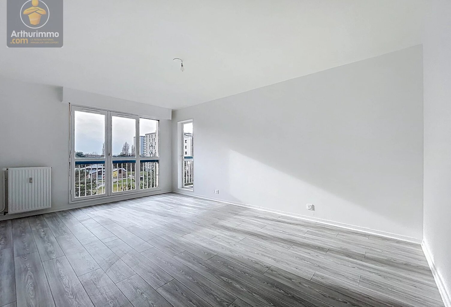 Appartement 3 pièces avec Loggia — photo 1