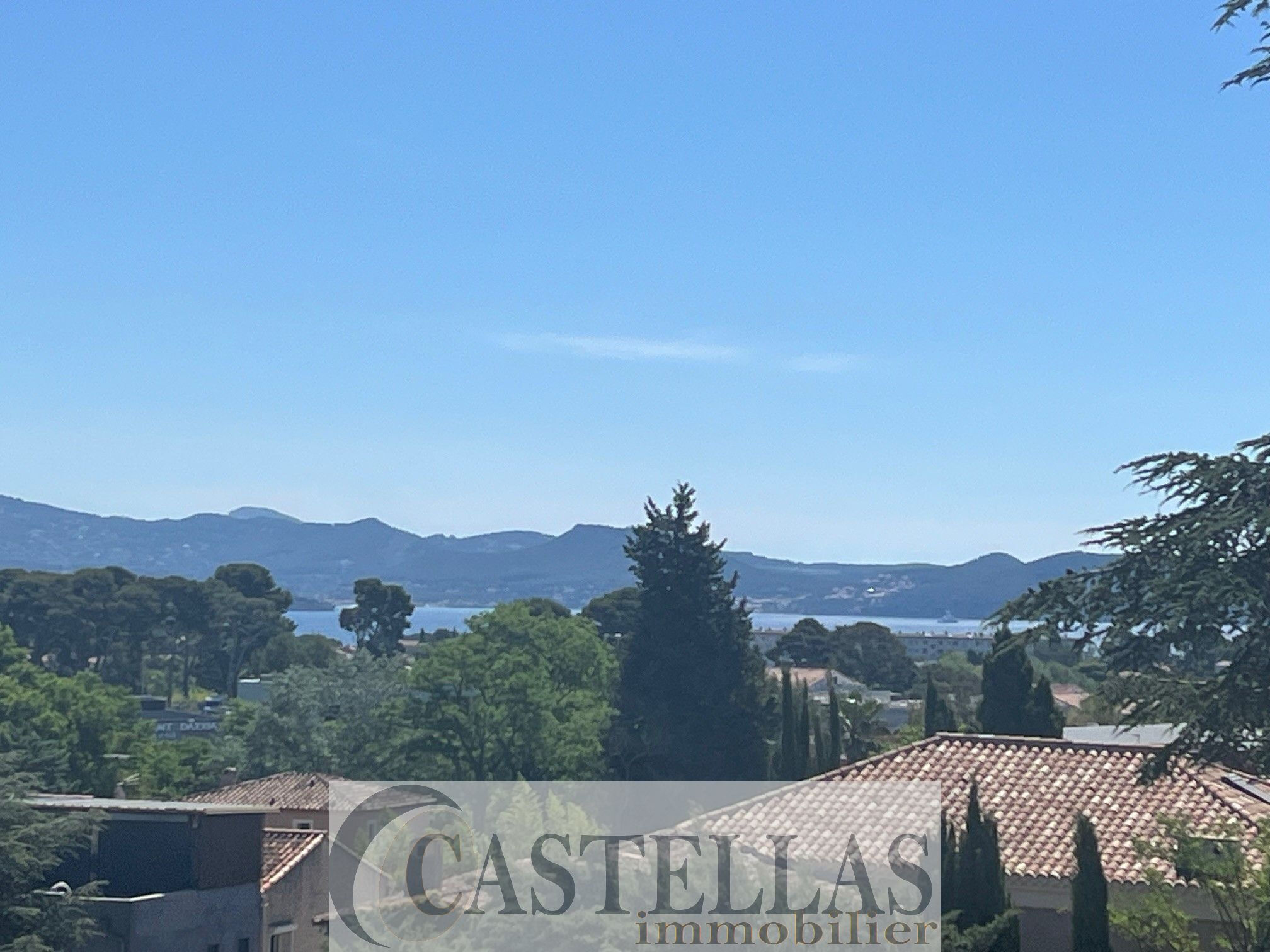 Villa / Maison 5 pièces  à vendre La Ciotat 13600