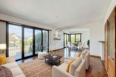 Appartement 5 pièces 234990 €