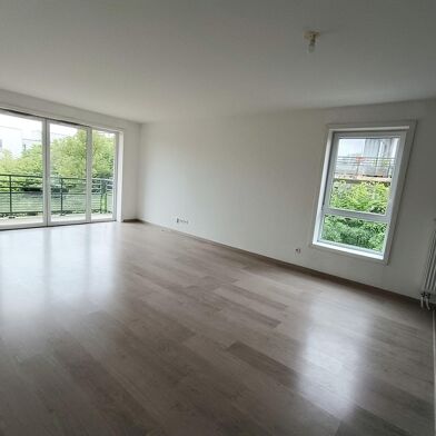 Appartement 3 pièces 222732 €