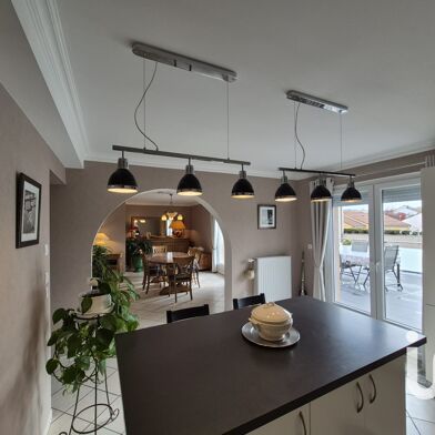 Appartement 7 pièces 299000 €