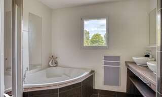 Maison 5 Pièces 135 m² à vendre à Monbalen (47340)