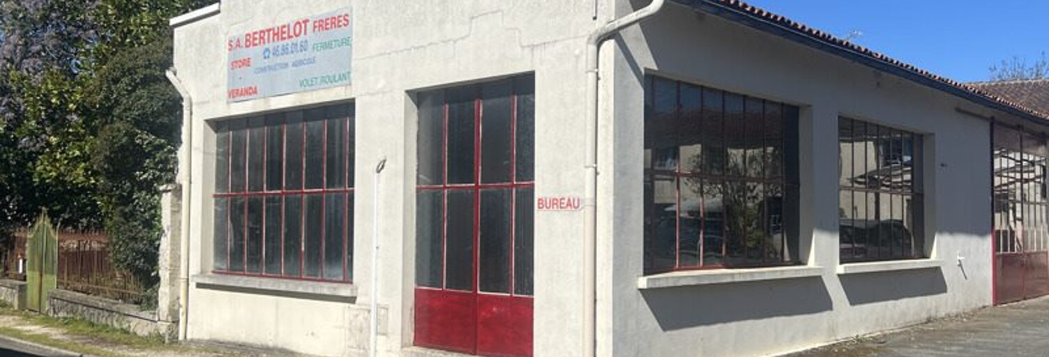 Maison 12 Pièces 294 m² à vendre à Saint-Bonnet-sur-Gironde (17150)