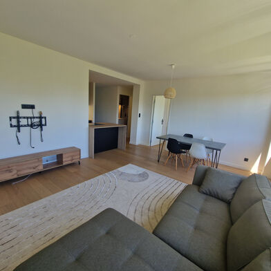 Appartement 3 pièces 1270 €