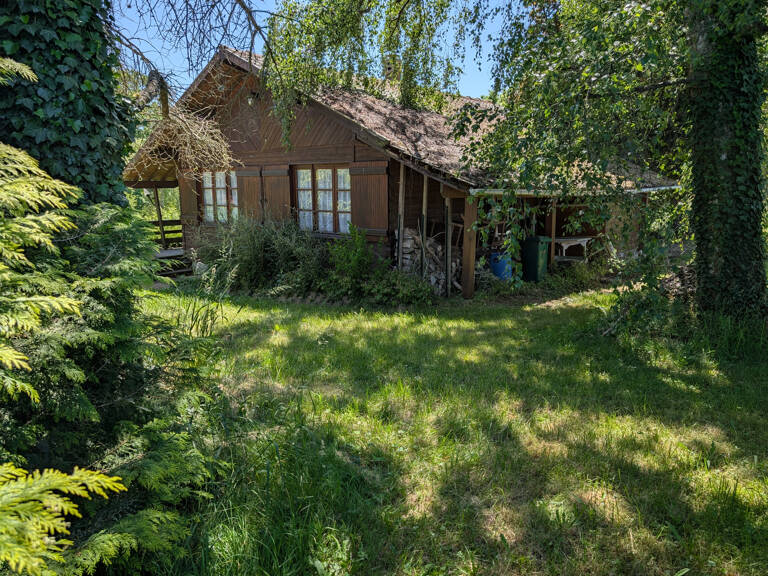 Chalet avec dépendances sur 25 682 m2 de terrain dont 7 415 m2 CONSTRUCTIBLES   proche Pouilly-en-Auxois — photo 1