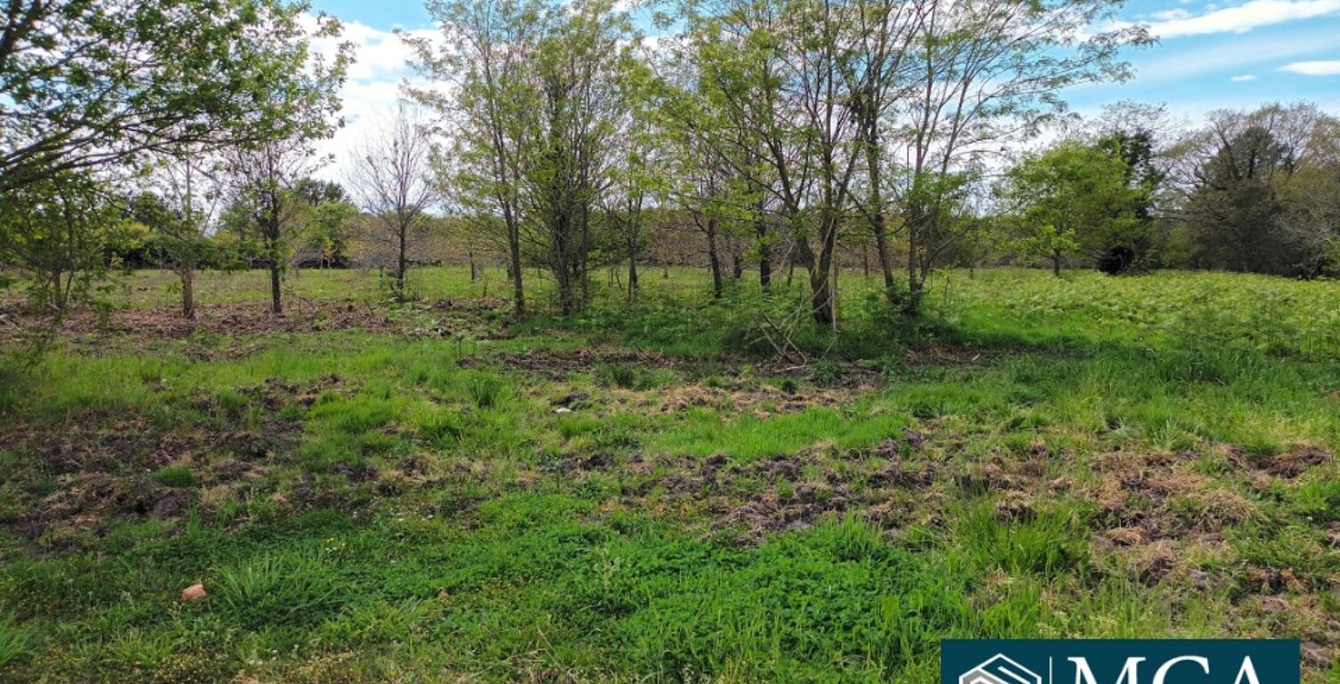 Terrain à bâtir à Gastes (40160) — photo 1