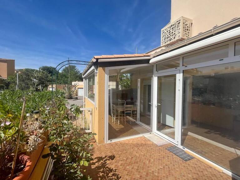 Charmant T3 en rez-de-jardin avec terrasse et parking — photo 1