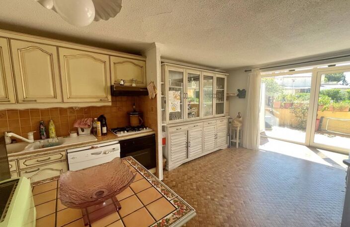 Charmant T3 en rez-de-jardin avec terrasse et parking — photo 4
