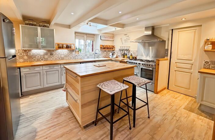À vendre – Longère indépendante en campagne avec grand terrain et bois privé — photo 2